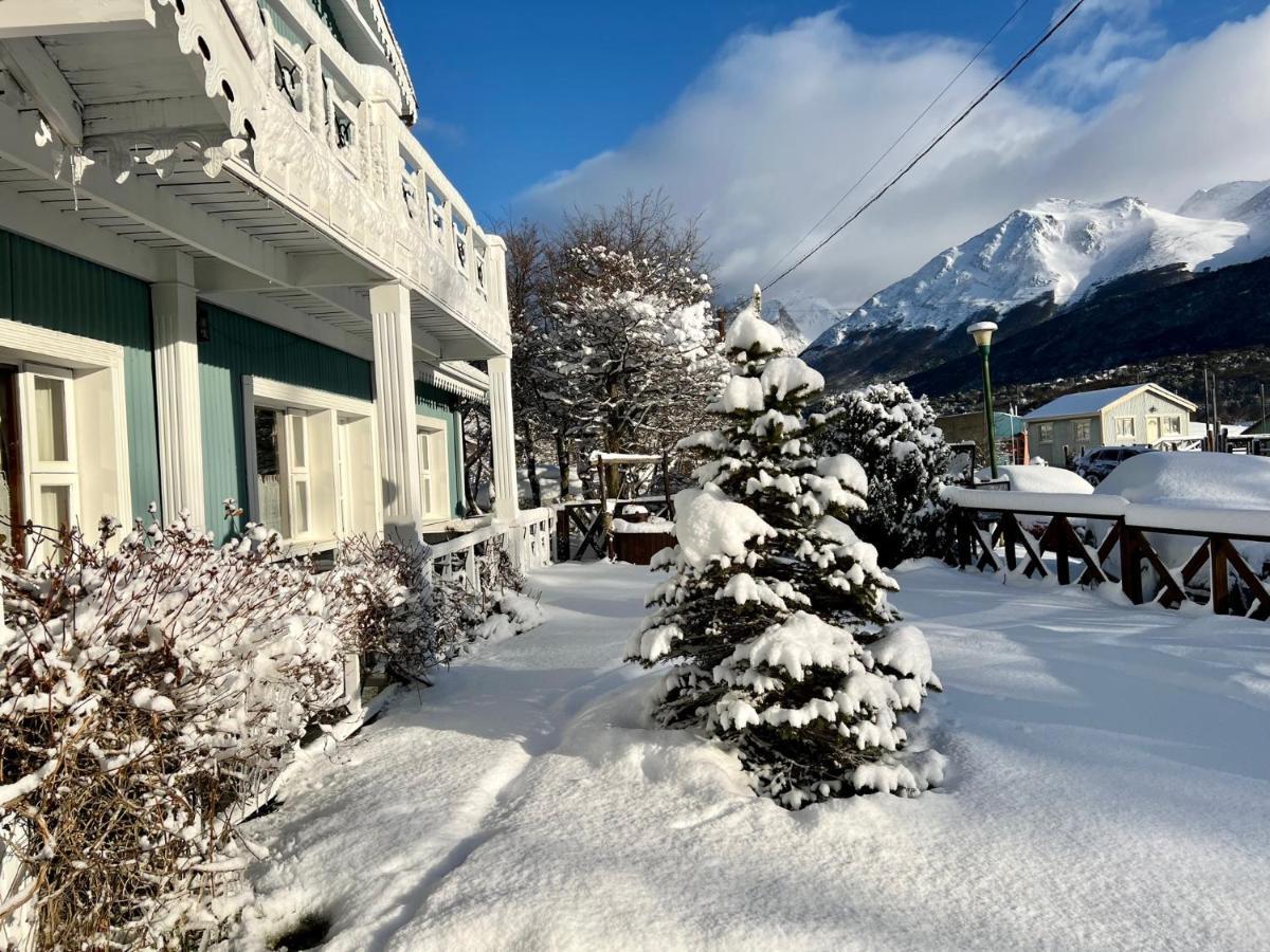 Hotel Campanilla Ushuaia Exterior photo