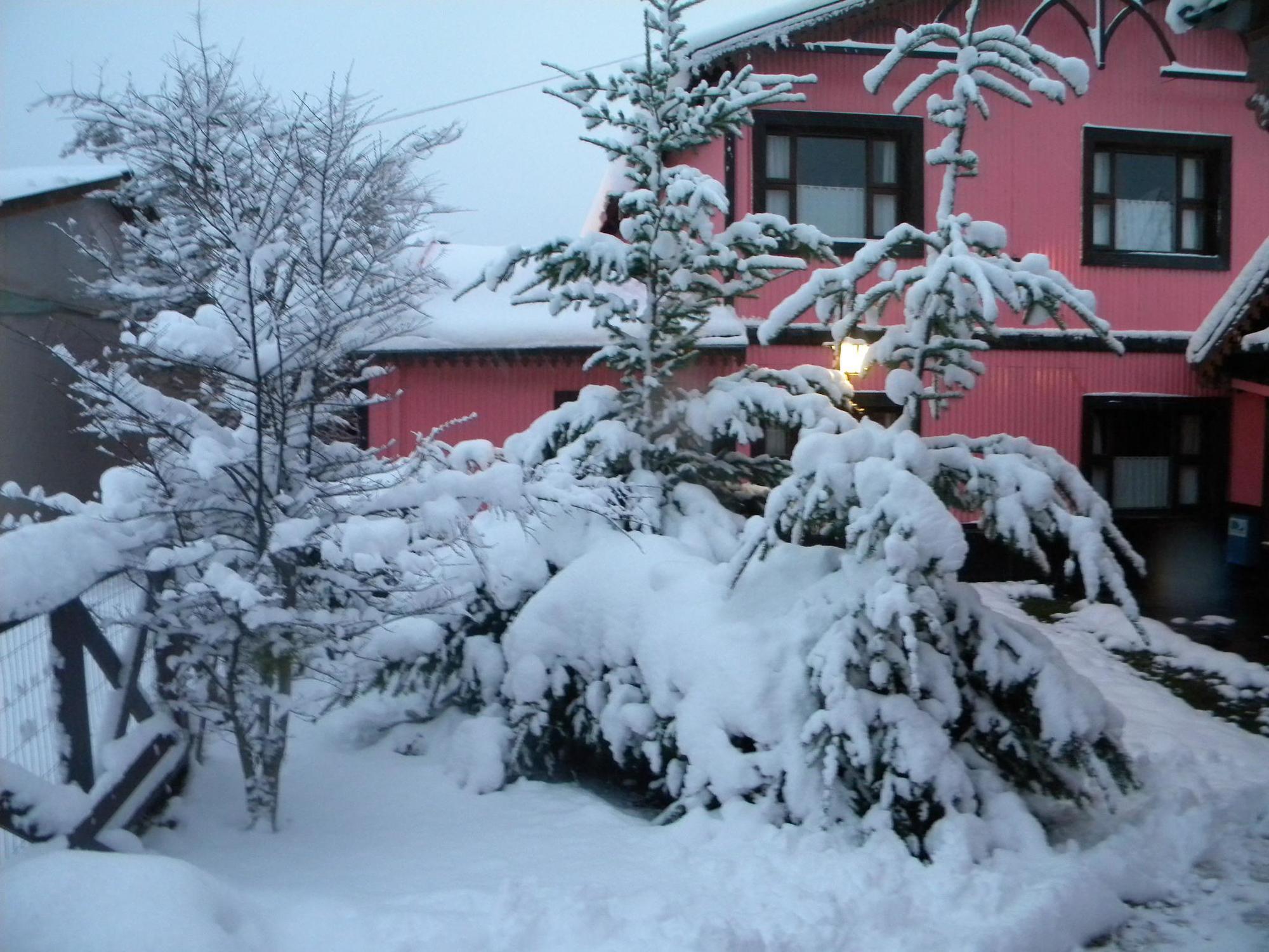 Hotel Campanilla Ushuaia Exterior photo